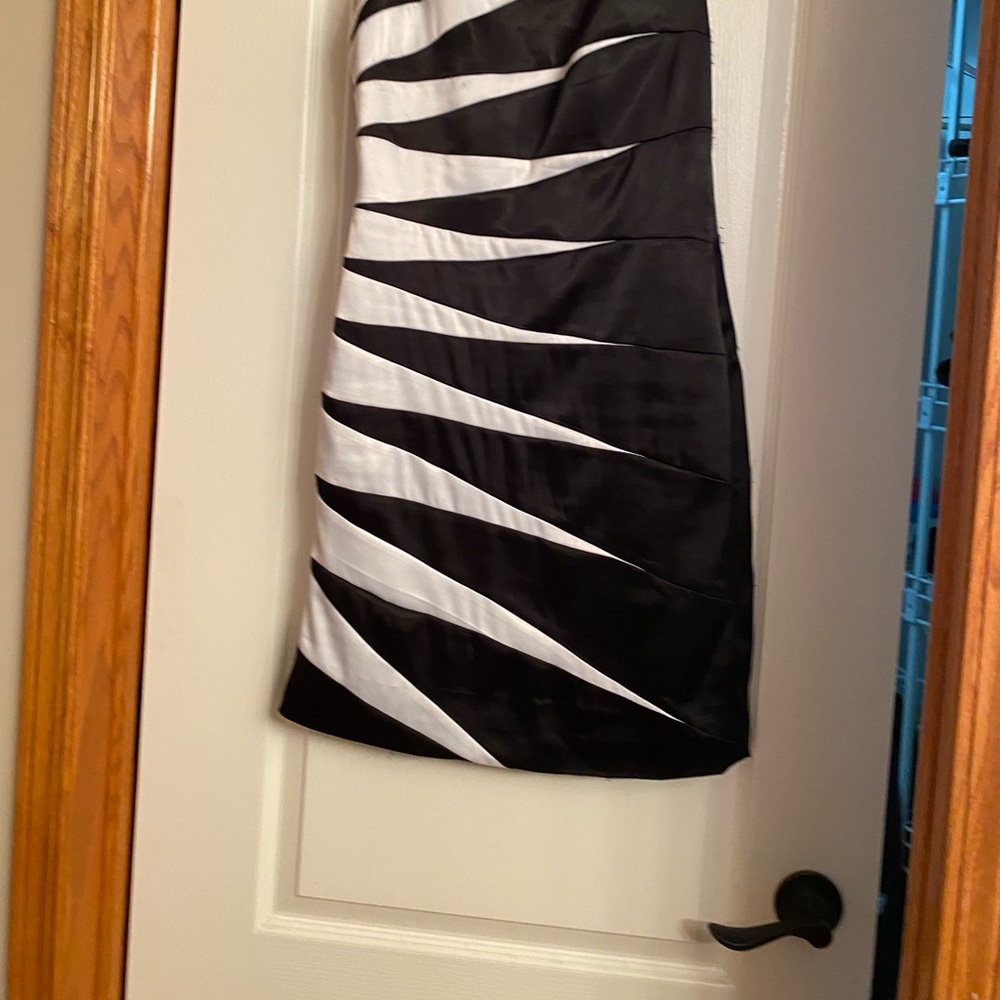 Beautiful black and white dress